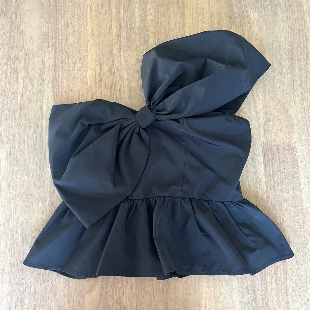 Express NWT One Shoulder Bow Peplum Top Black Small